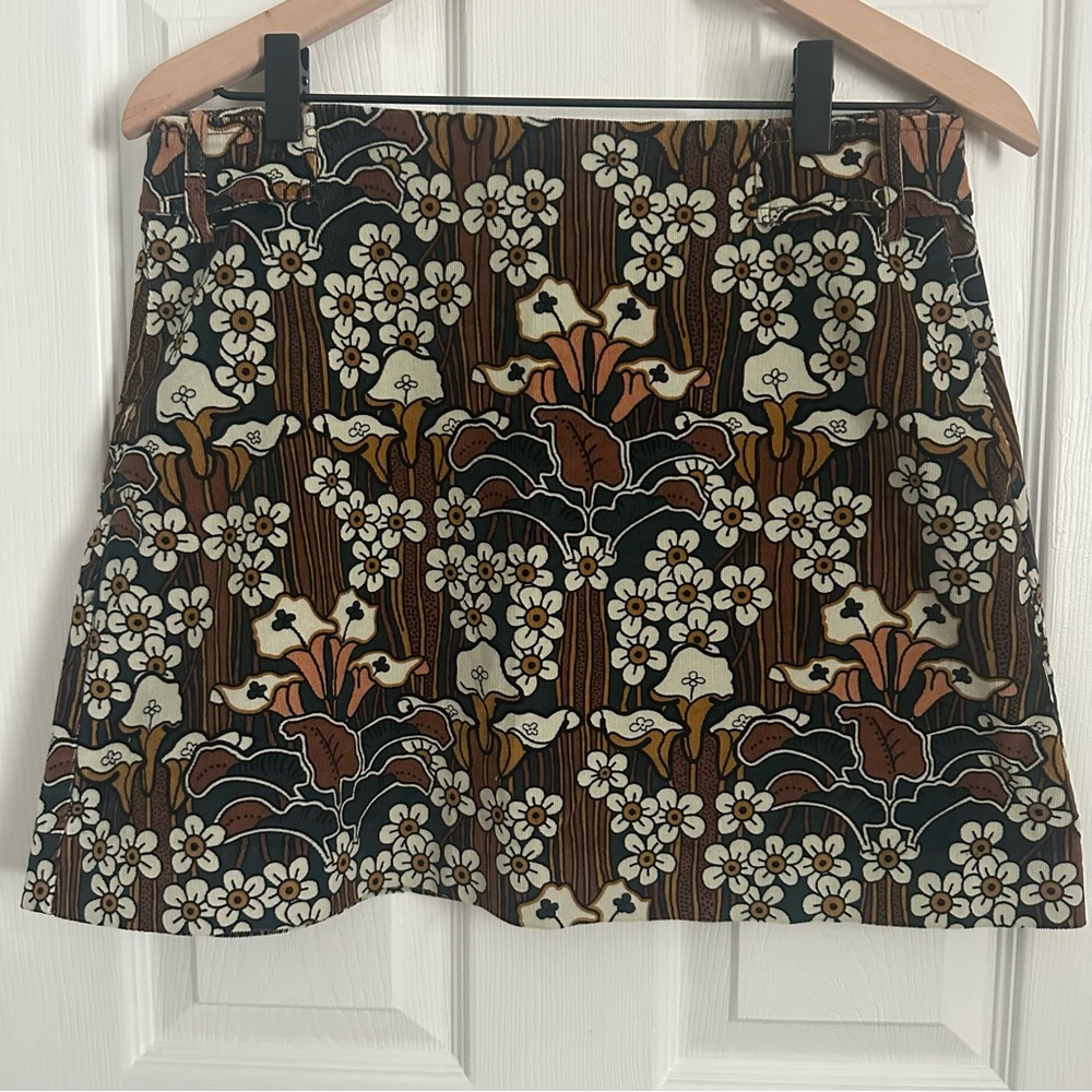 Floral Retro A-Line Mini Skirt in Brown and Cream